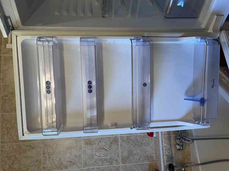 Chladnička kombinovaná vestavěná Whirlpool ART 471/4 - foto 4