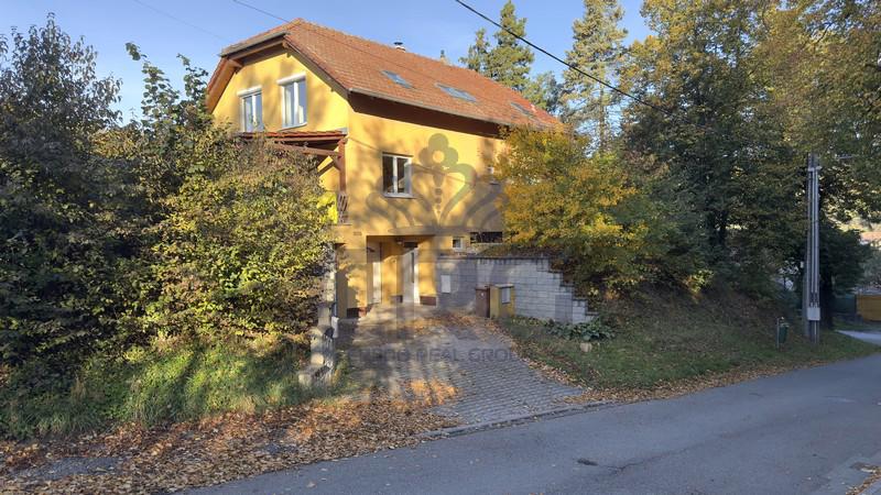 PRODEJ RD 6+KK SE DVĚMA GARÁŽEMI, MOKRÁ HORÁKOV - foto 19