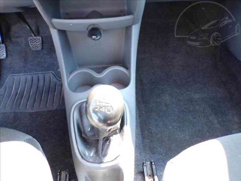 Citroën C1 1,0 i - foto 6