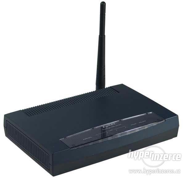 Router s WiFi ZyXEL P660HW-T3 v2+4-port ISDN/U-R2 - foto 1