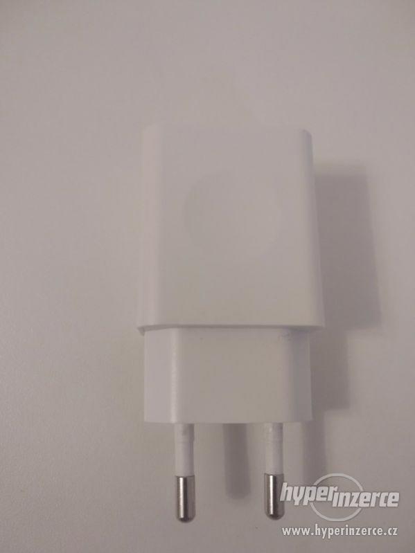 Napájecí adaptér do sítě na USB - foto 1