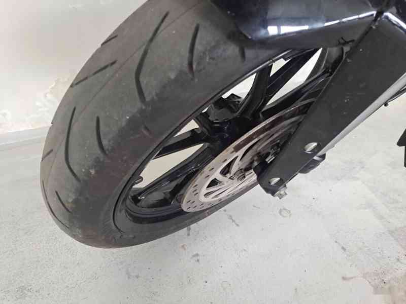 KTM 125 Duke - foto 14