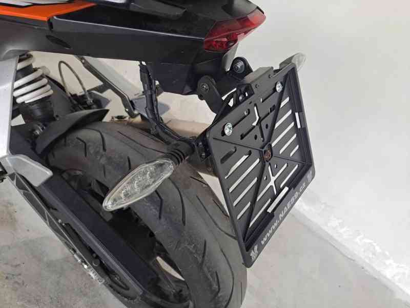 KTM 125 Duke - foto 10