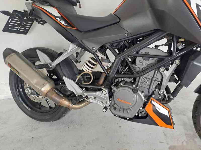 KTM 125 Duke - foto 16