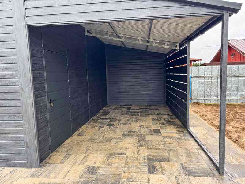 Plechova garáž 8x6m + přístřešek 3x6 -  sekční vrata TS978 - foto 7