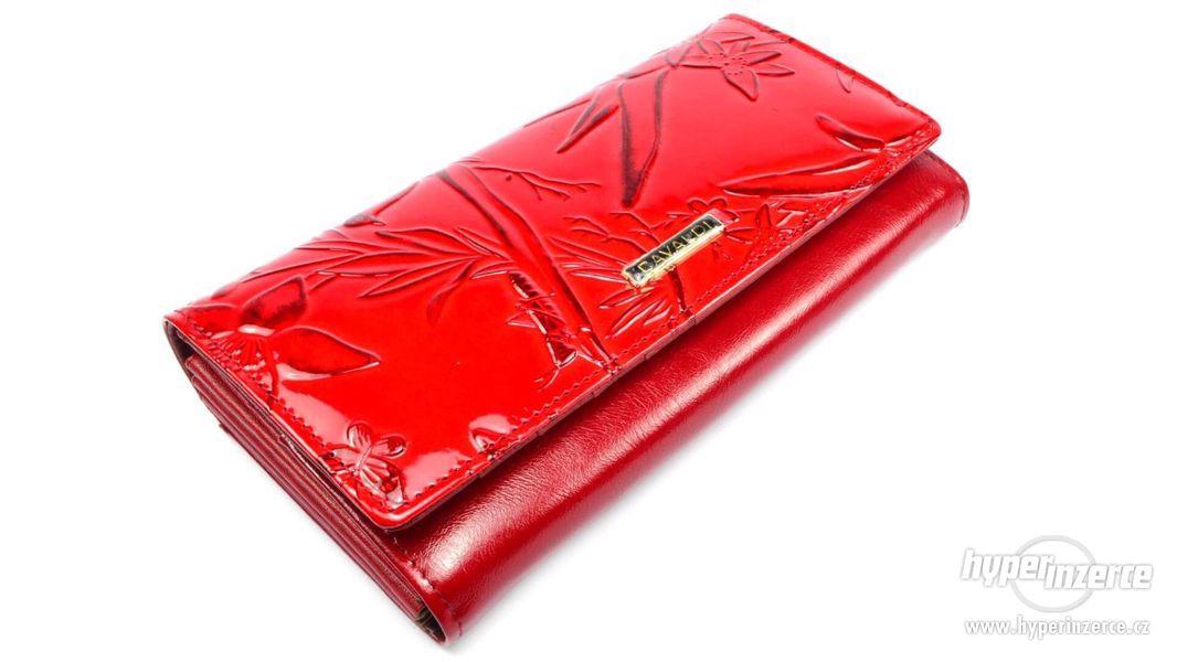 Červená peněženka kožená dámská - foto 1