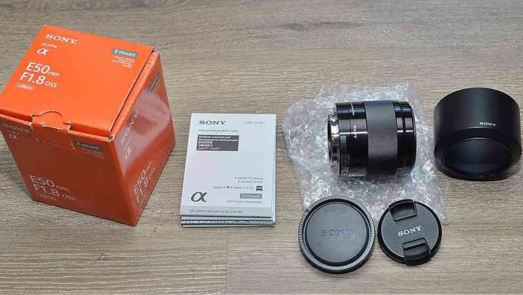 Sony E 50mm f/1,8 OSS *APS-C *SteadyShot*E mount* - foto 3
