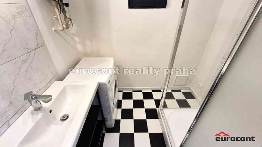 Pronájem bytu 2+kk v klidné lokalitě nedaleko centra, Praha  - foto 7
