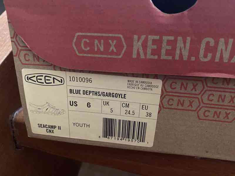 Keen velikost 38 2x, 39 1x - foto 5
