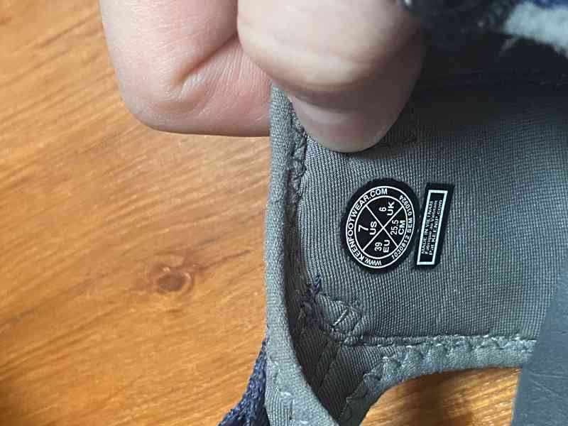 Keen velikost 38 2x, 39 1x - foto 2