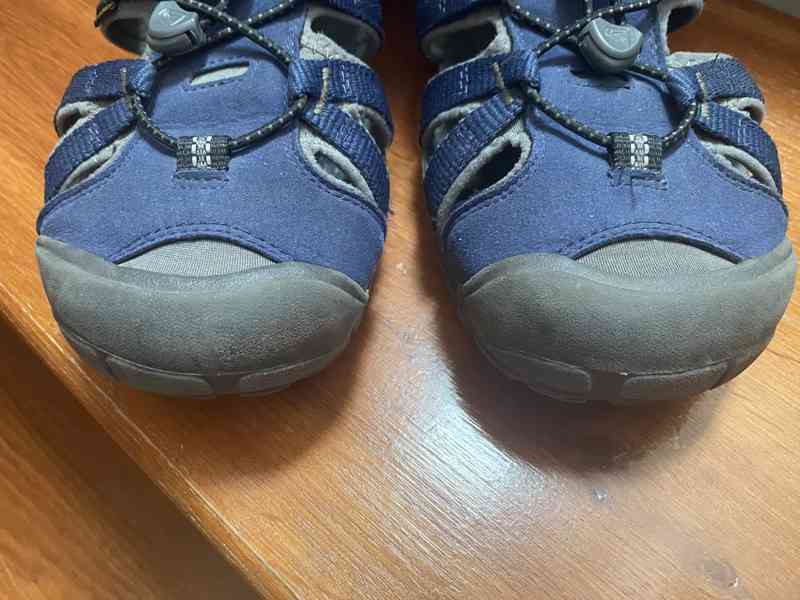 Keen velikost 38 2x, 39 1x - foto 9