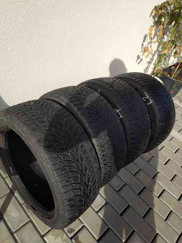 Zimní gumy 215/45/R16 - prodej - foto 4