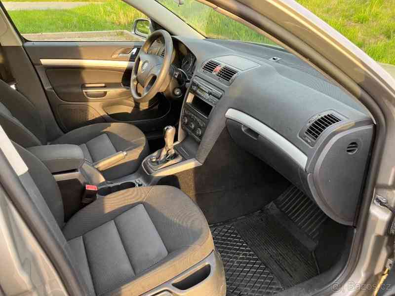 Škoda Octavia 2, 2007, 1.6, 75kw, 132 000km, serv.knížka  - foto 12