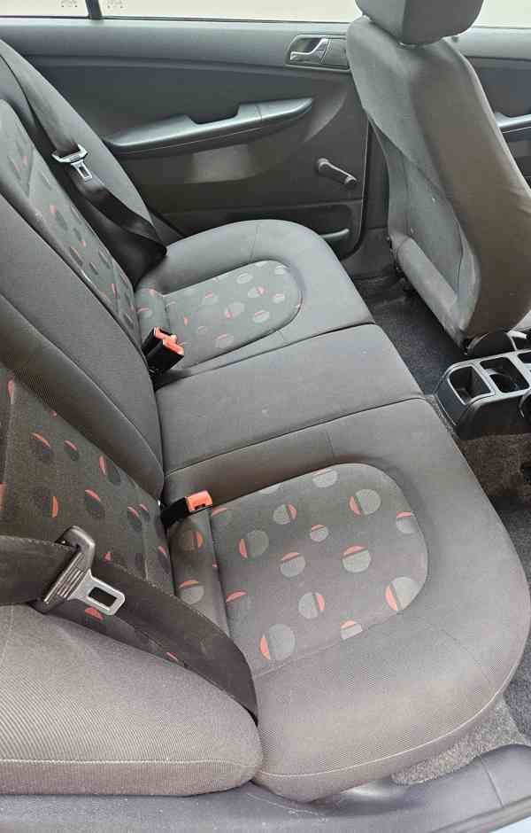 Škoda Fabia Combi 1.4 16V 55kw  - foto 9