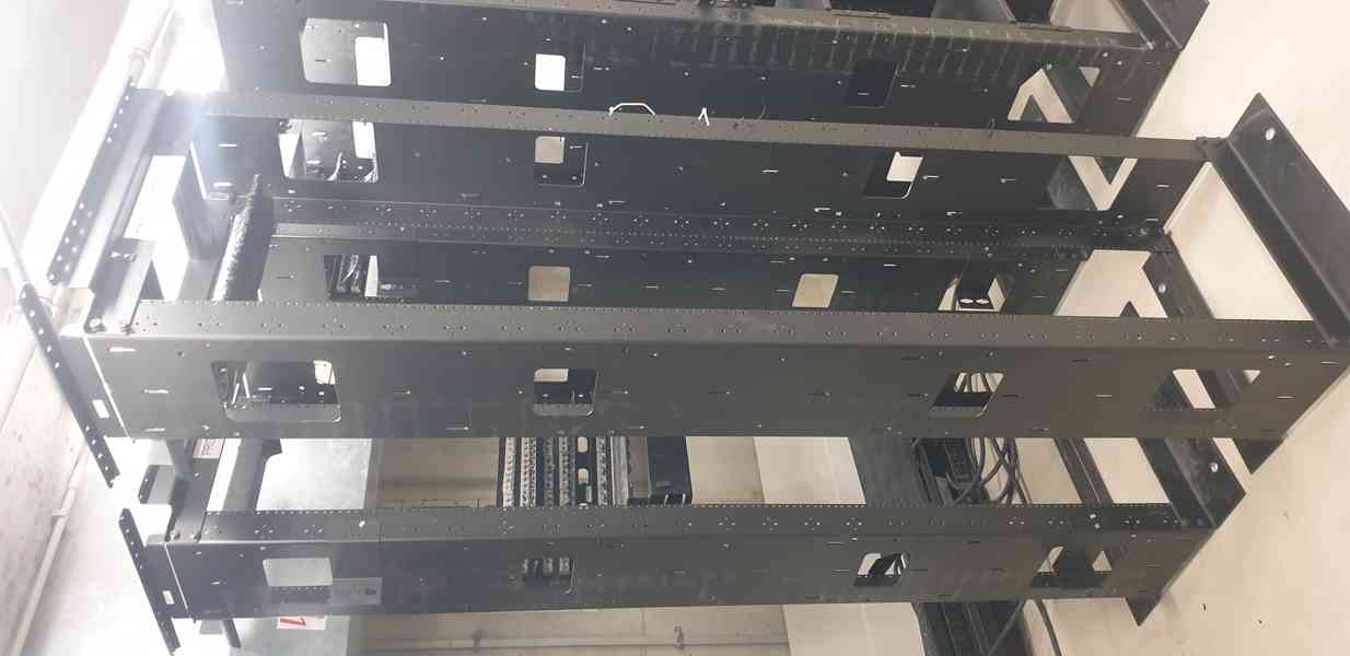 Rack - rozvaděče datové 19" 42U  - foto 7