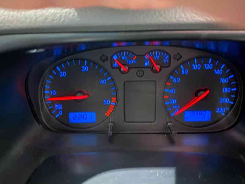 Volkswagen T4 Multivan 2,5TDI 111kw - foto 10