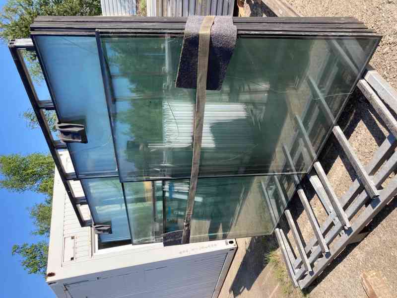 Okna, výlohy - foto 4