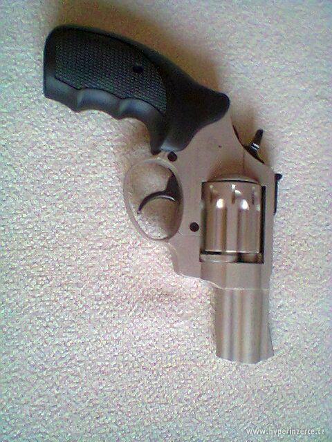 Prodej revolveru flobert Zoraki 4mm - foto 3