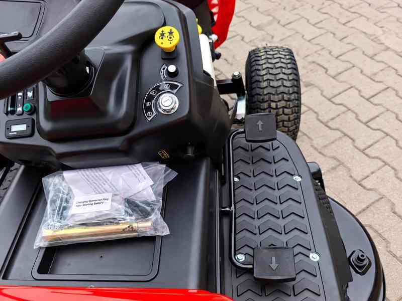 Zahradní traktor TB GARDEN LT-40R Opava - foto 3