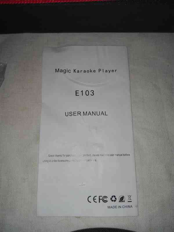 Mikrofon - Magic Karaoke Player E103 USER MANUAL - foto 5