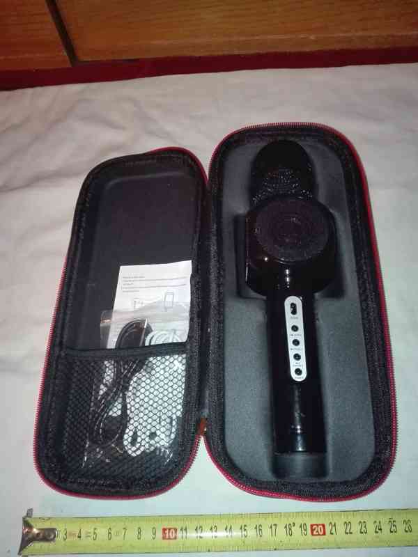 Mikrofon - Magic Karaoke Player E103 USER MANUAL - foto 12