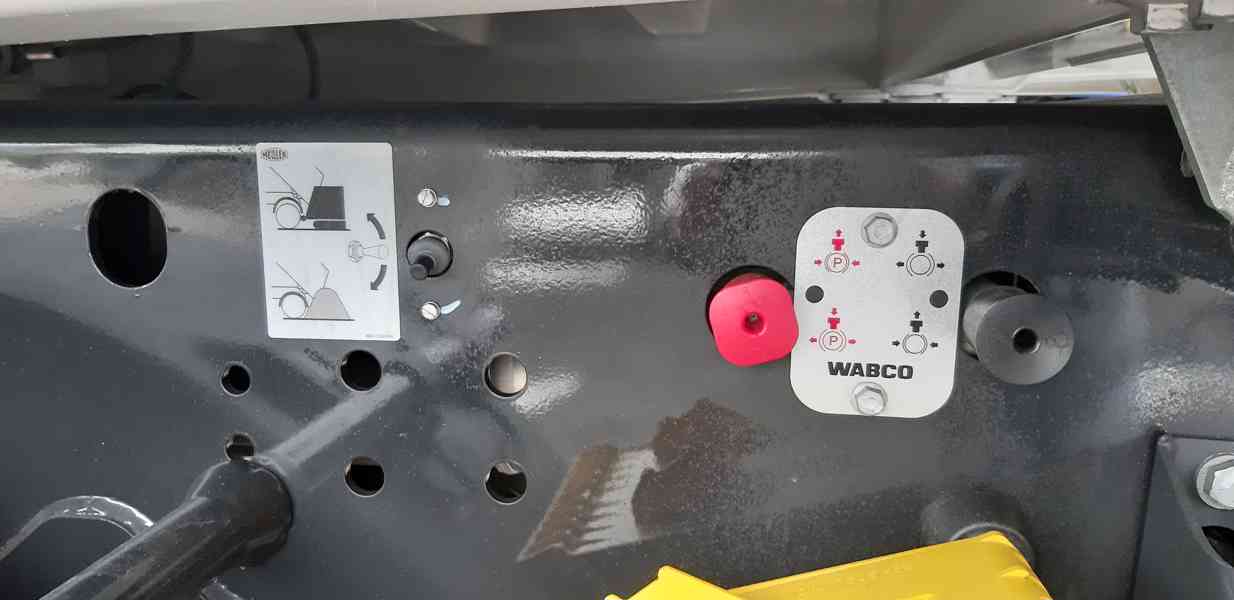 Sklápěcí přívěs MEILLER / ZVEDACÍ NÁPRAVA / plachta / SmartB - foto 12