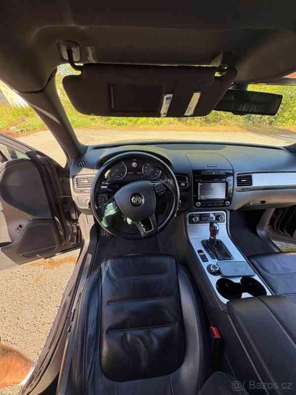 Volkswagen Touareg 3,0   2012, TDI V6 Bluemotion - foto 8