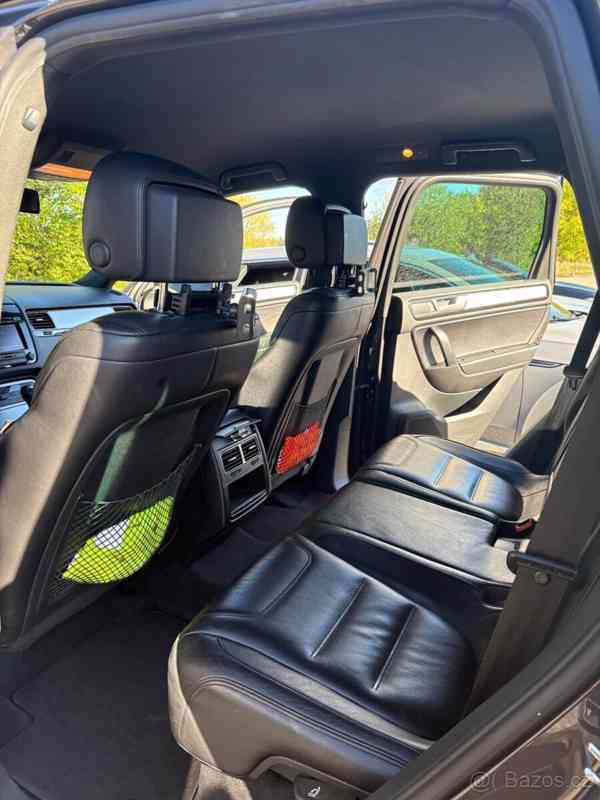 Volkswagen Touareg 3,0   2012, TDI V6 Bluemotion - foto 7