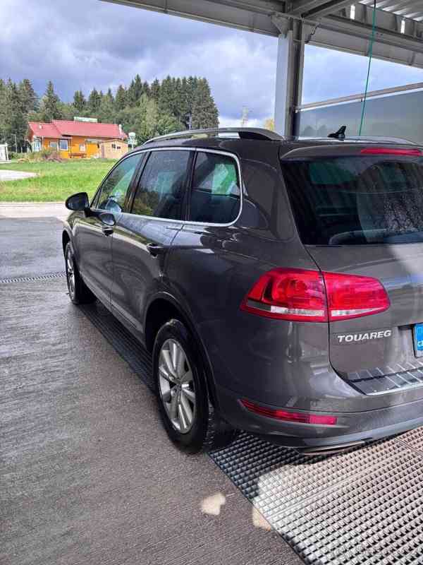 Volkswagen Touareg 3,0   2012, TDI V6 Bluemotion - foto 2