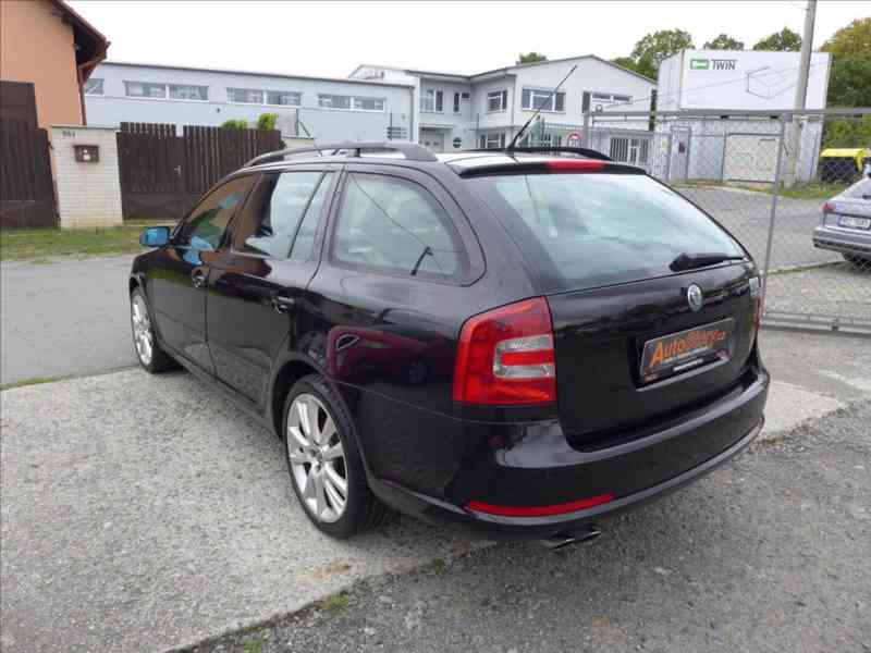 Škoda Octavia 2,0 TDi - 125kw RS, 1.MAJITEL - foto 3