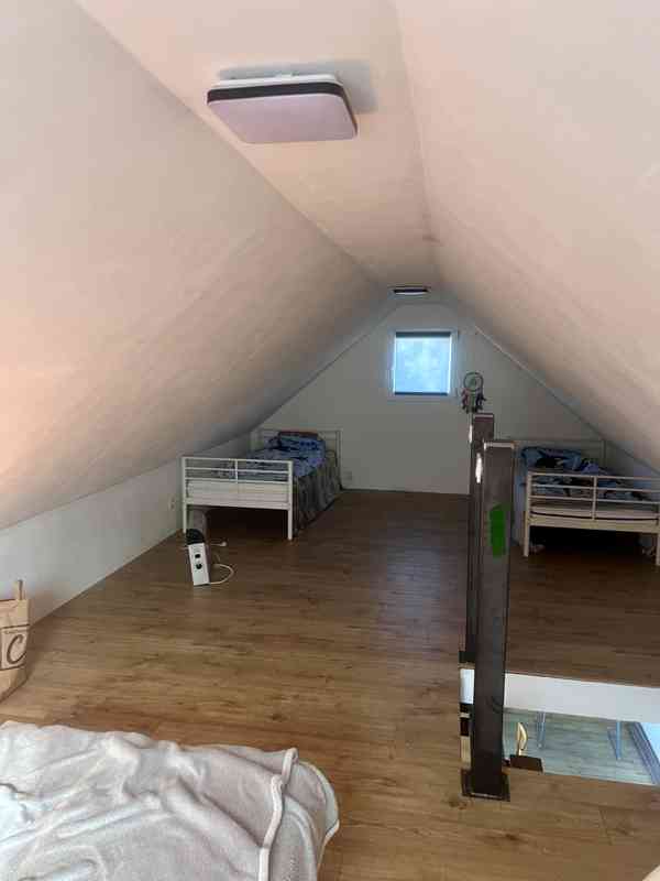 Chata s pergolou v obci Lipník u Hrotovic - foto 8