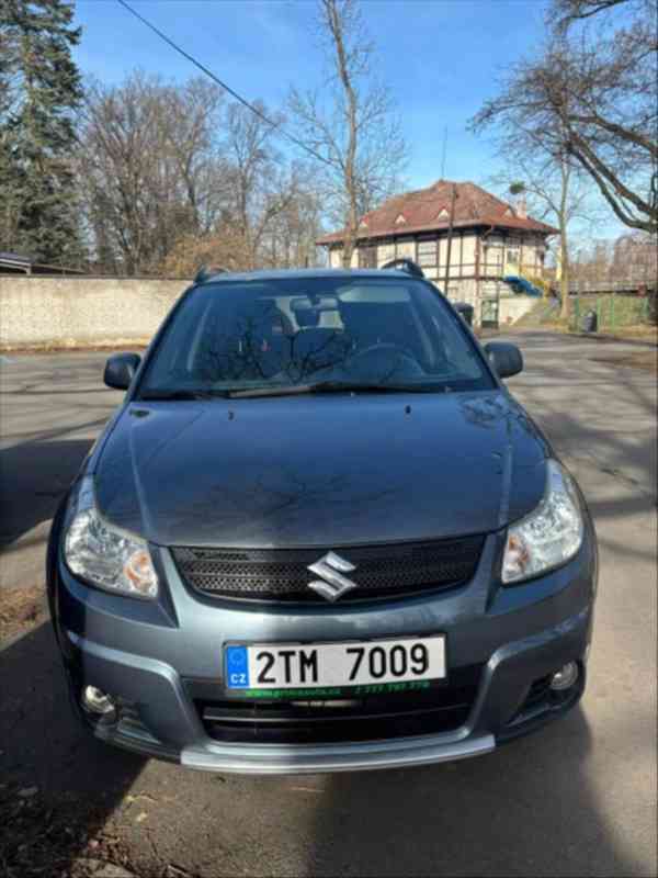 Suzuki SX4 1,6   Suzuki SX4 šedé - foto 14