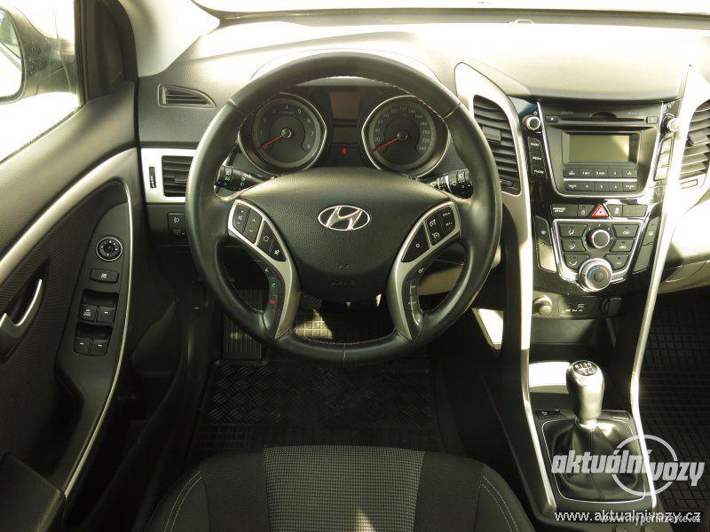 Hyundai i30 1.6, benzín, RV 2016 - foto 2