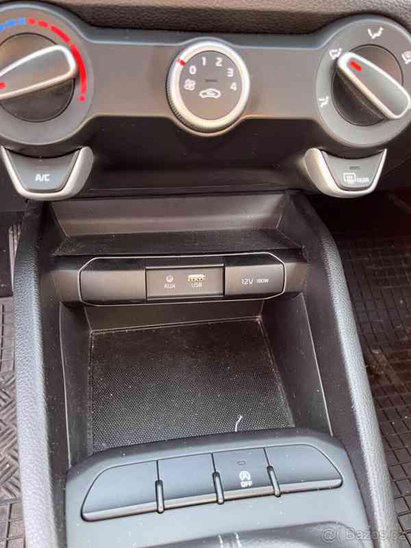 Kia Stonic-1.25-1.majitel-NAVI,KAMERA,KLIMA,ALU - foto 19