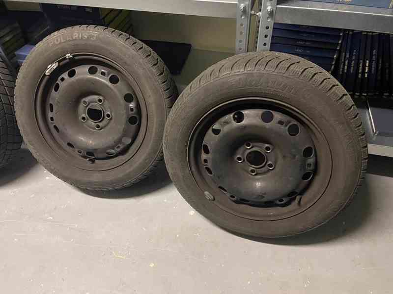 Plechové disky 15" včetně zimních pneu - foto 8