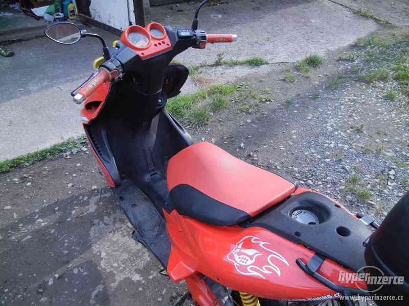 Yamaha Aerox R - foto 8