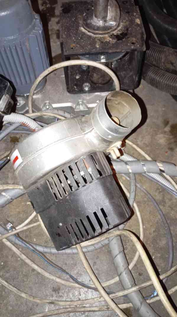 Použité díly z kotle Rojek TKA15. - foto 2