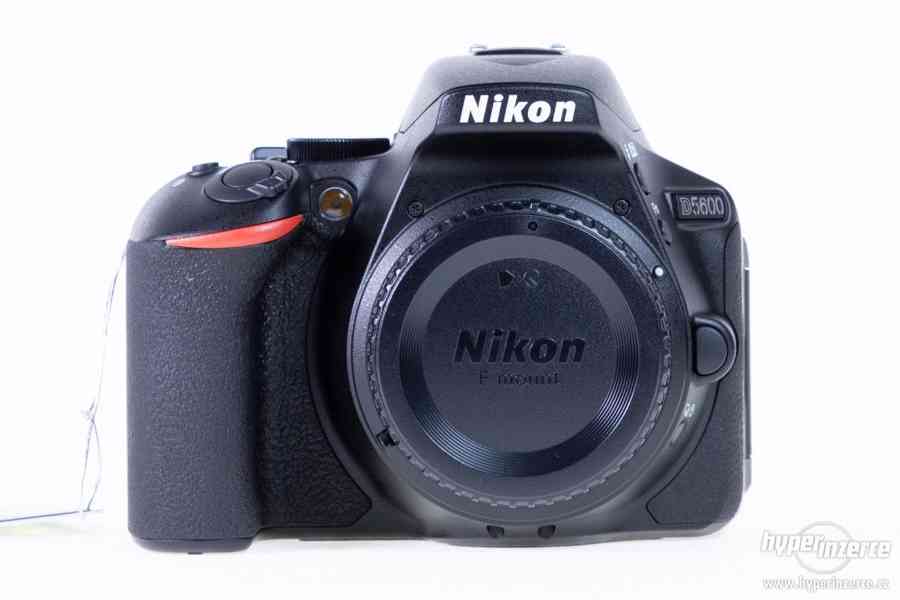 Nikon D5600 + objektiv 18-55mm AF-P VR - foto 1