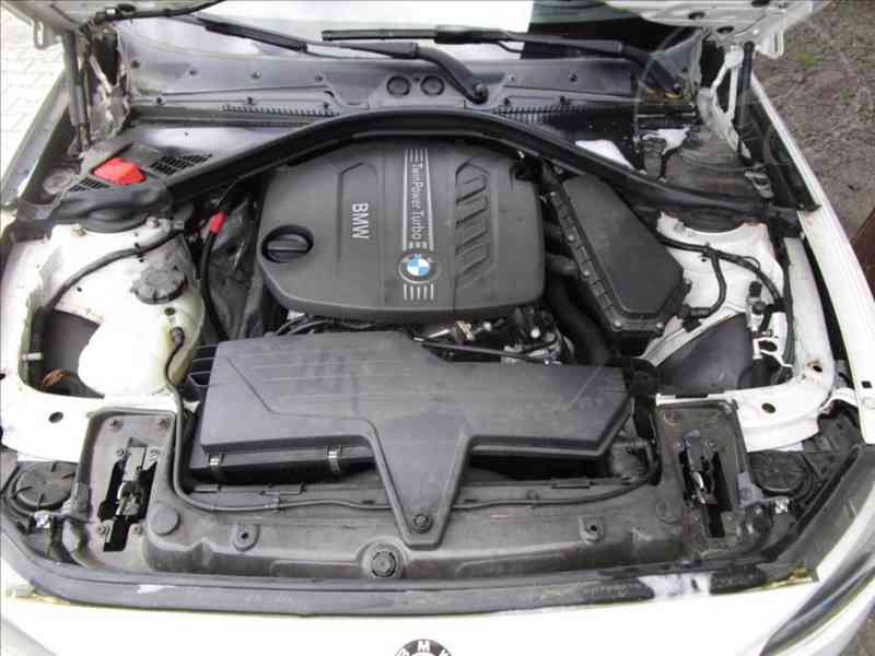 BMW 116 d 2,0 NAVIGACE - foto 15