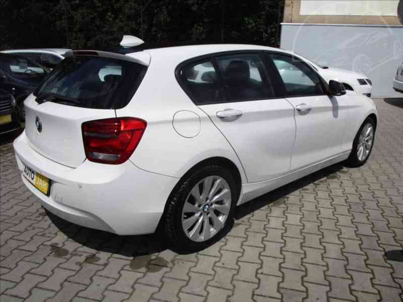 BMW 116 d 2,0 NAVIGACE - foto 3