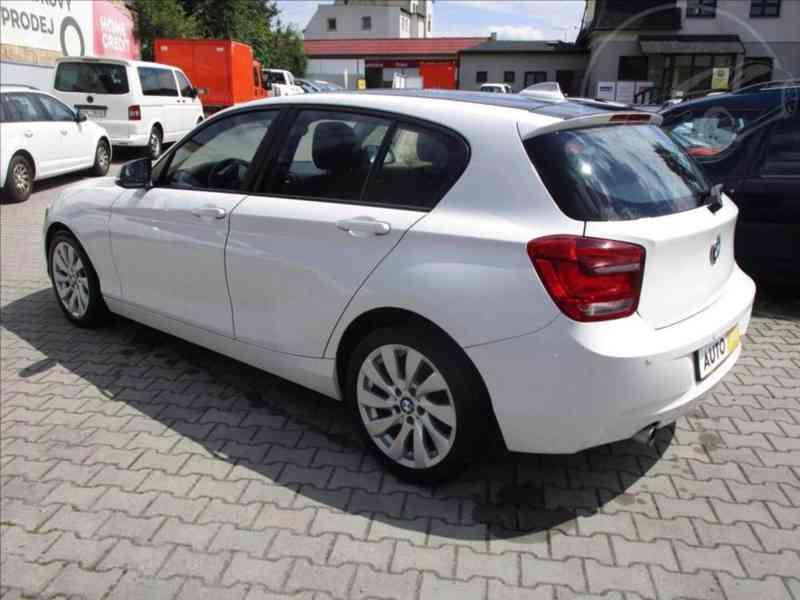 BMW 116 d 2,0 NAVIGACE - foto 4