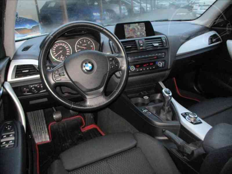 BMW 116 d 2,0 NAVIGACE - foto 5