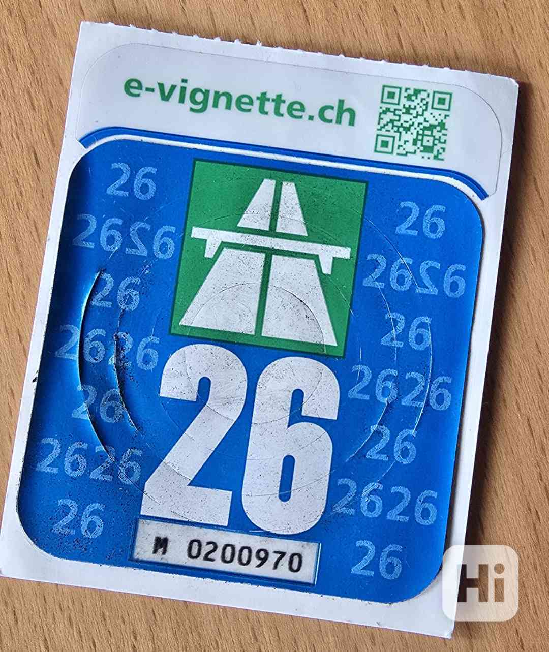 Švýcarská dálniční známka 2026 - foto 1