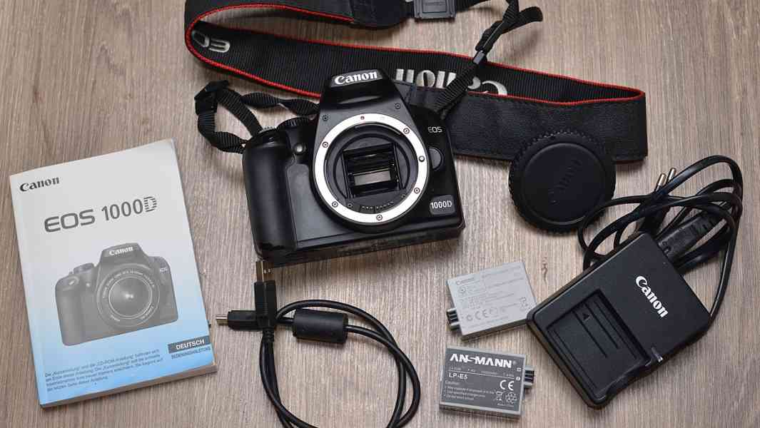 Canon EOS 1000D *APS-C CMOS 10,1 Mpix* 7100 Exp. - foto 3