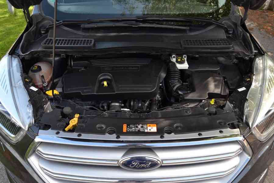 Ford Kuga 2.0 TDCi 110kW Cool&Connect 4x4 - foto 16
