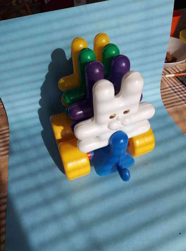 Prodám plastové hračky na kolečkách - foto 3