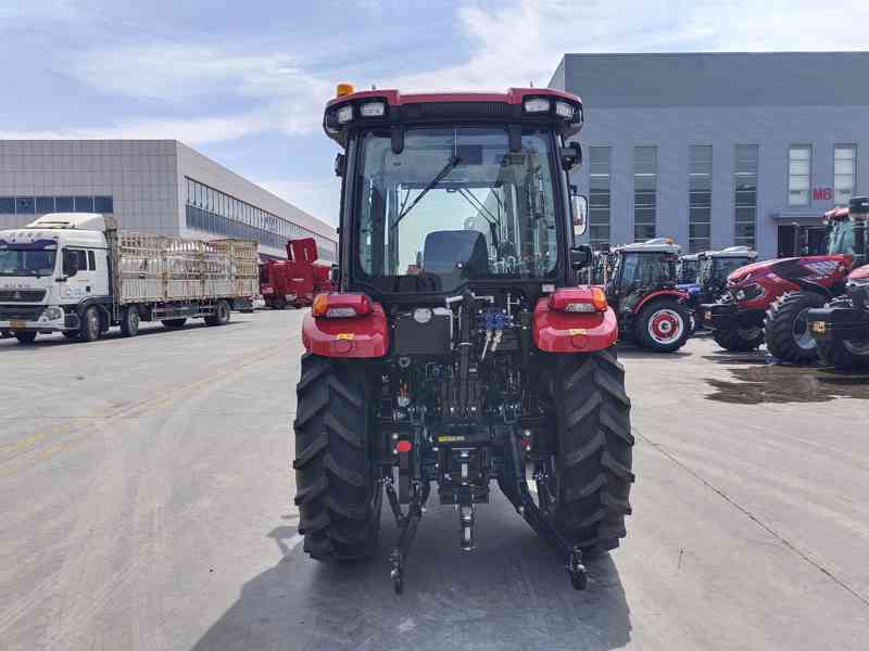 Traktor HANWO HWE 604 C, STAGE V, pohodlná kabina. - foto 8