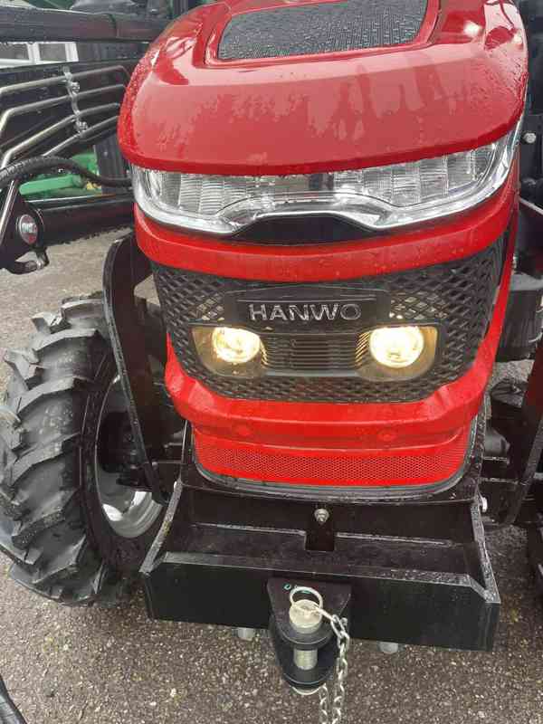Traktor HANWO HWE 604 C, STAGE V, pohodlná kabina. - foto 14
