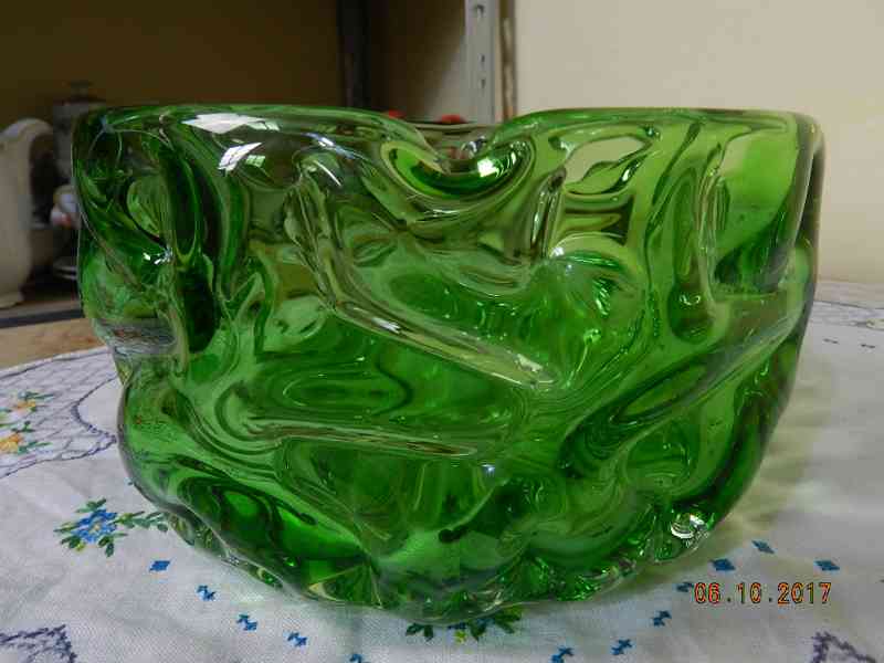 Krásná zelená Mísa Popelník Hutní Sklo Hlava     - foto 2