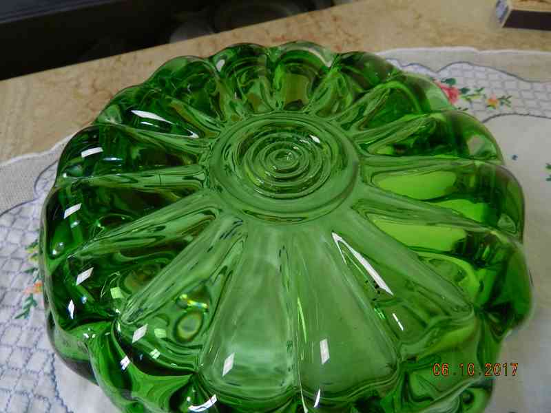 Krásná zelená Mísa Popelník Hutní Sklo Hlava     - foto 6